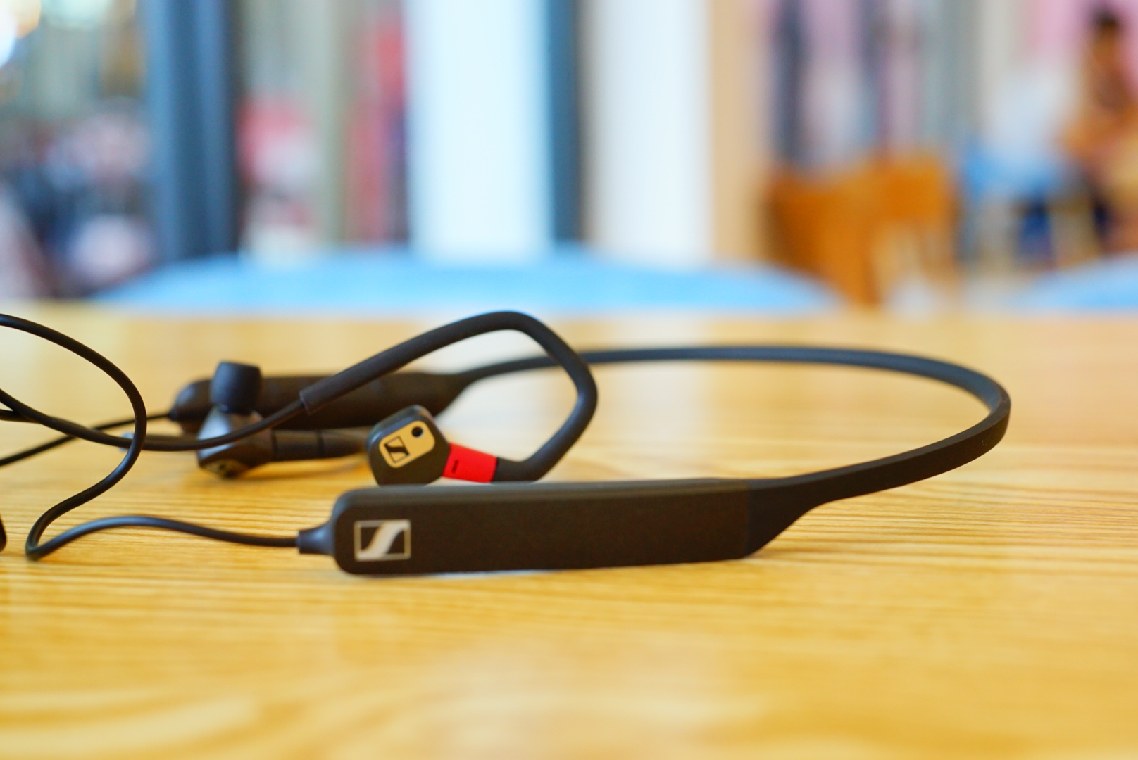 森海塞尔ie80s耳机开箱评测,森海塞尔ie80s用什么耳塞好