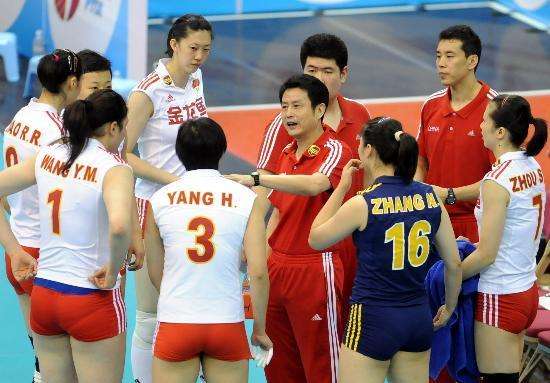 80年代率领女排夺得五连冠的教练,女排历史上三位功勋教练