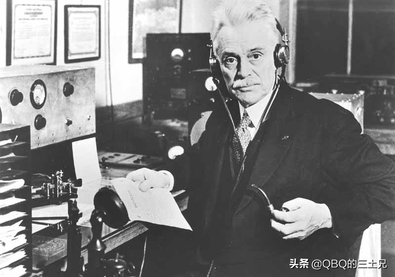 机关枪发明过程,发明机关枪的第一人