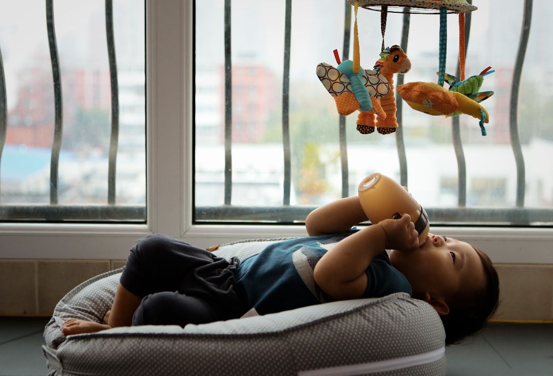 六个月断母乳怎么断最快最有效,四个月的宝宝断母乳怎么断