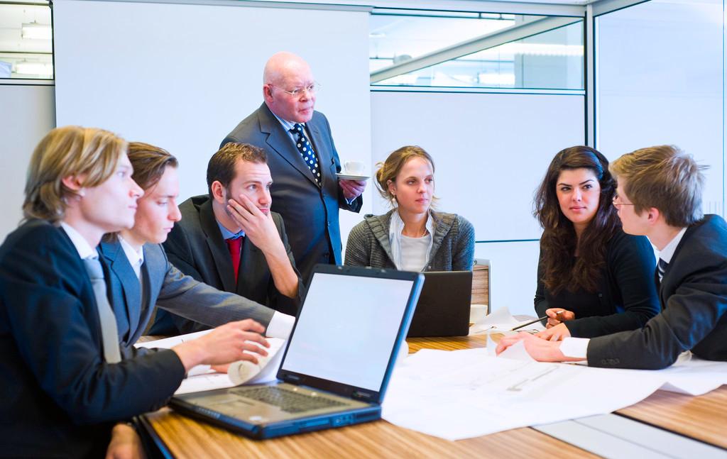 领导一定要做好表率,领导要听话