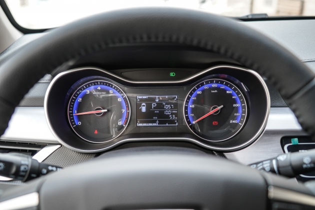 酷威熏黑车标,吉利远景18款车头