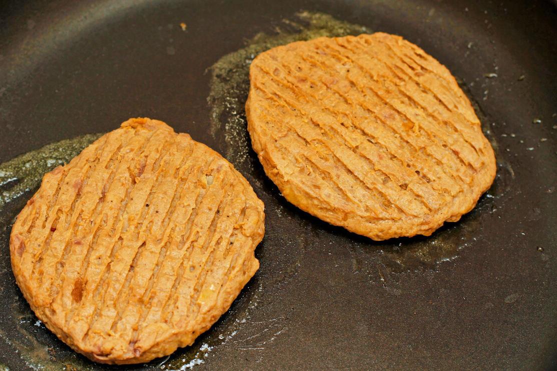 双塔食品重组还是收购,双塔食品订单情况