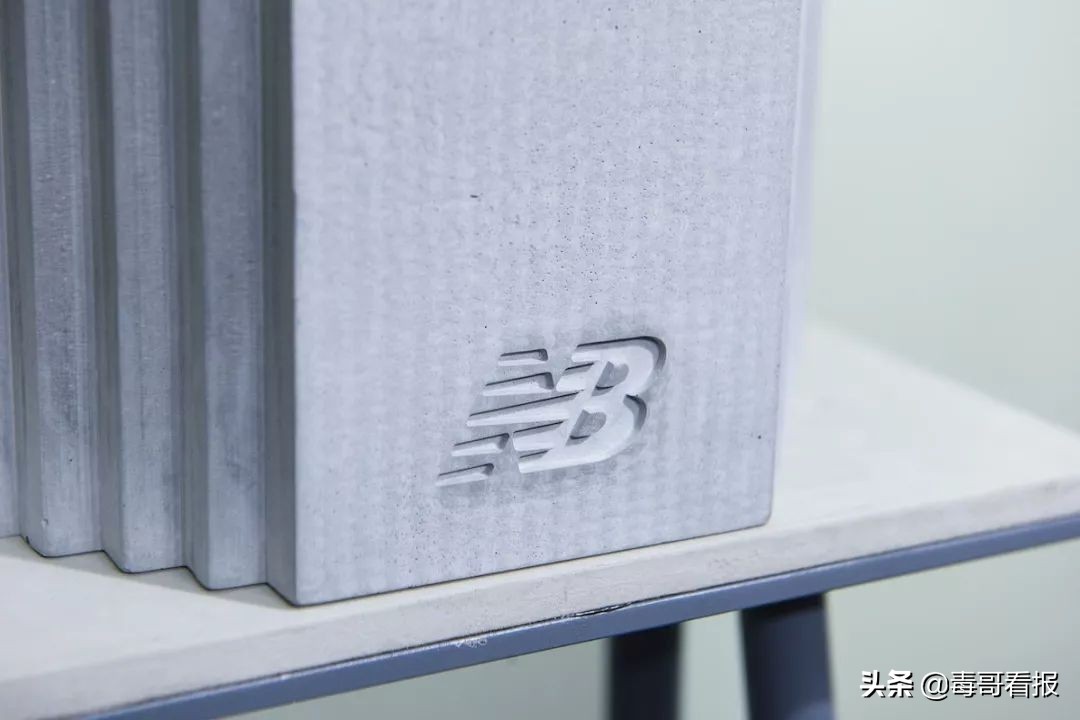 newbalance和新百伦的鞋怎么区别,newbalance990v3测评