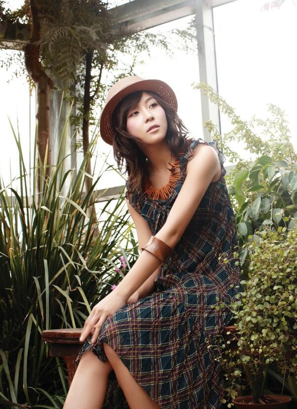 52岁姐姐抖音被赞美,姐姐颜值被狂赞