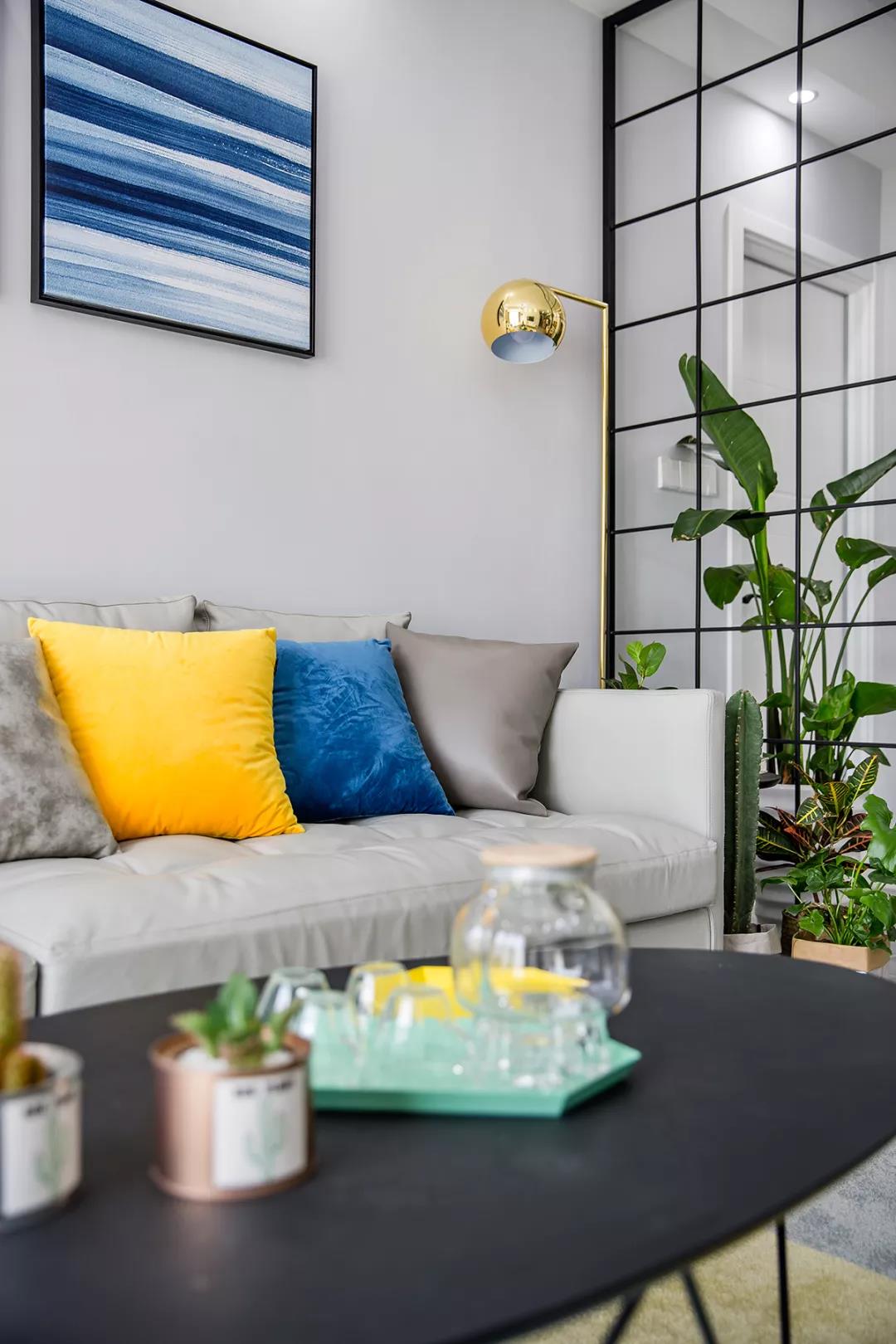 2米6墙面悬空电视柜怎么做,客厅85寸电视柜做多高