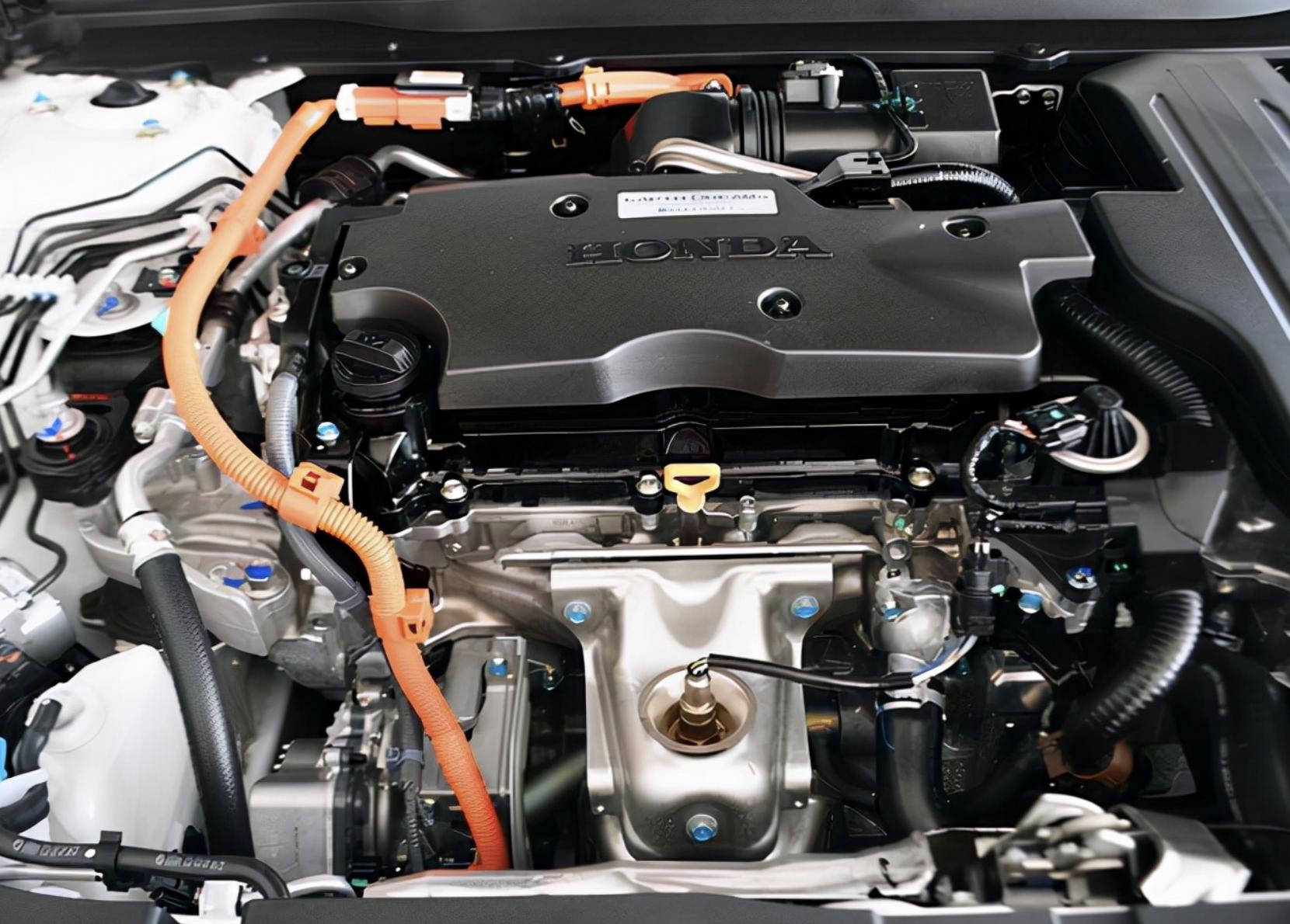 雅阁和英仕派phev哪个好,雅阁精英版对标英仕派