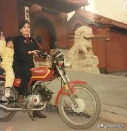 易烊千玺和周冬雨私人关系,易烊千玺和周冬雨真实关系