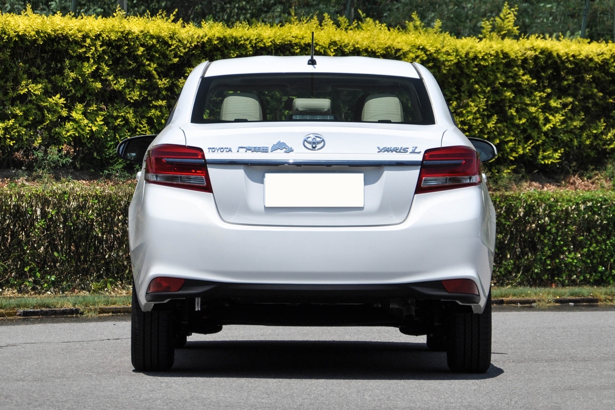 丰田轿车哪款好看空间大值得入手,丰田8万左右最建议买的车排行榜