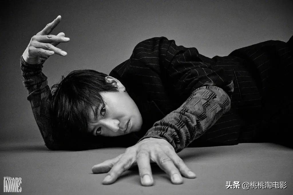 鏃ユ湰鐢锋槑鏄熸湪鏉戞嫇鍝夌殑缇庣収,鏃ユ湰鐢锋槦鏈ㄦ潙鎷撳搲楂樻竻鍥剧墖