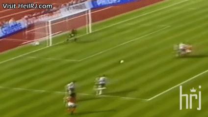 克鲁伊夫和马拉多纳哪个厉害,克鲁伊夫对马拉多纳评价