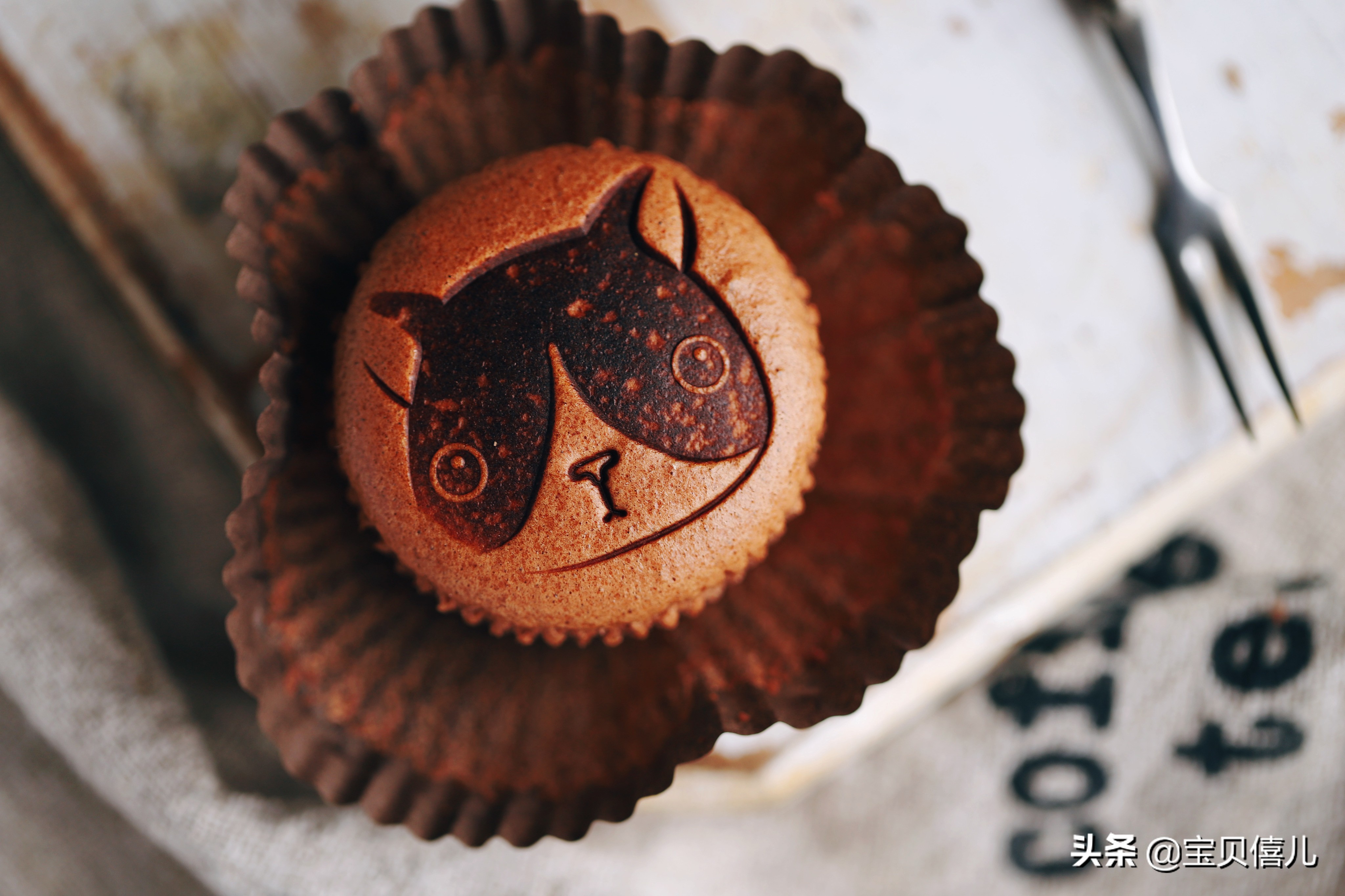 不回缩纸杯蛋糕窍门,不开裂的纸杯蛋糕教程