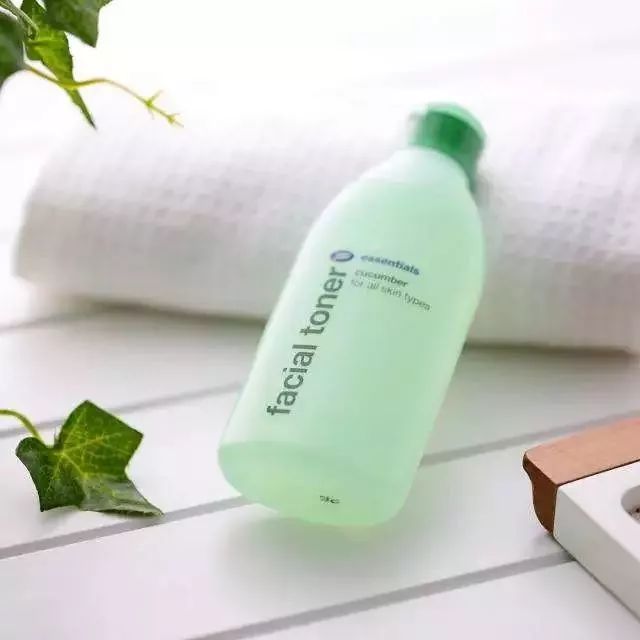 学生*党**也能买的平价水乳，居然拯救了我的烂脸！