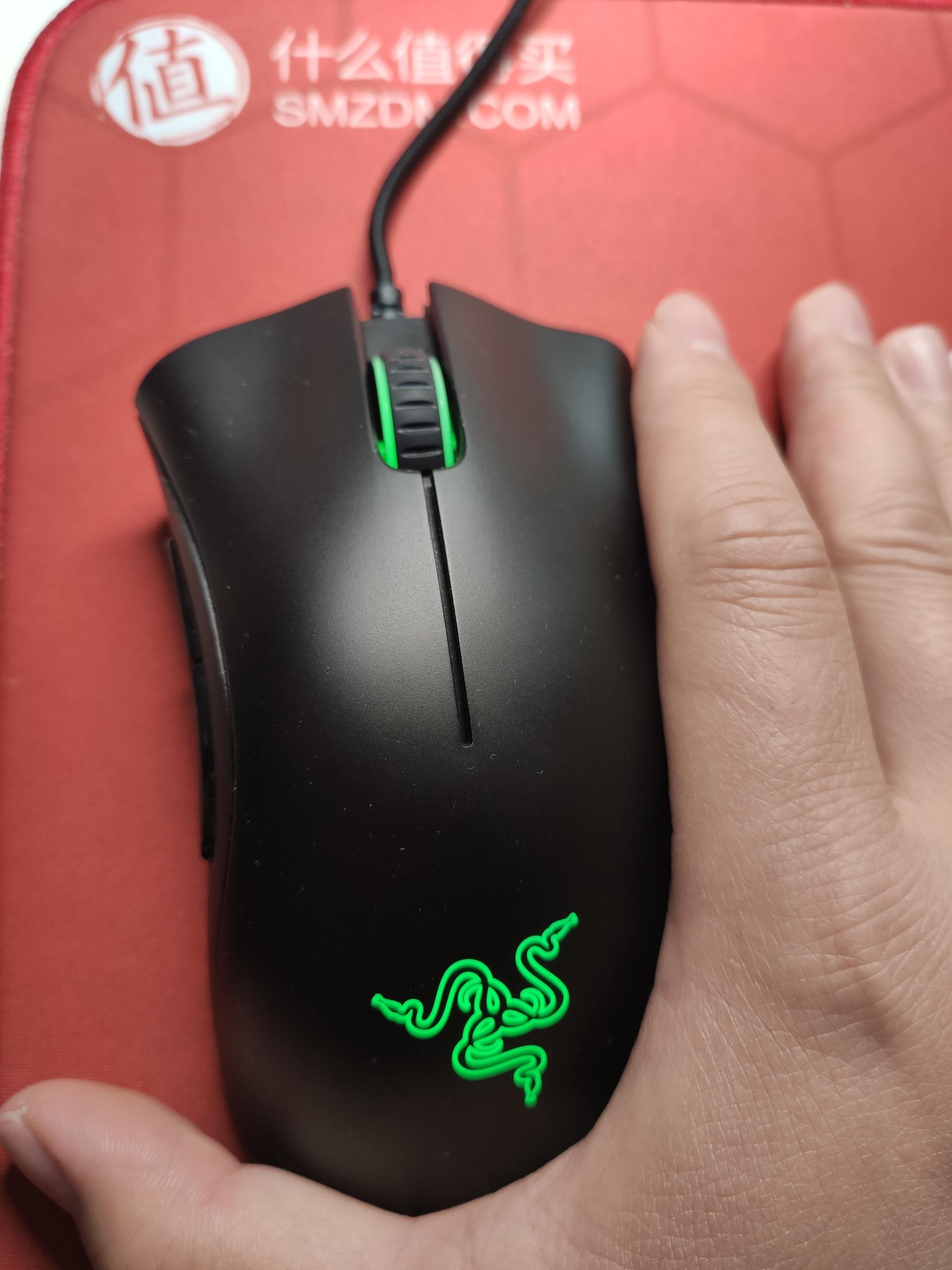 雷蛇蝰蛇鼠标测评,雷蛇毒蝰8khz有线游戏鼠标评测