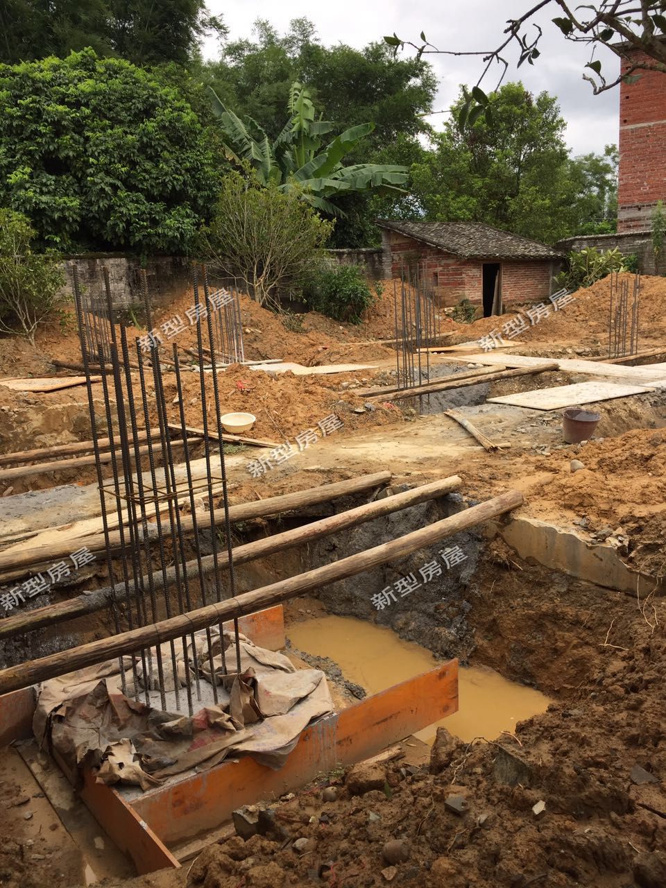 宅基地下面是池塘怎么办,宅基地软土地基