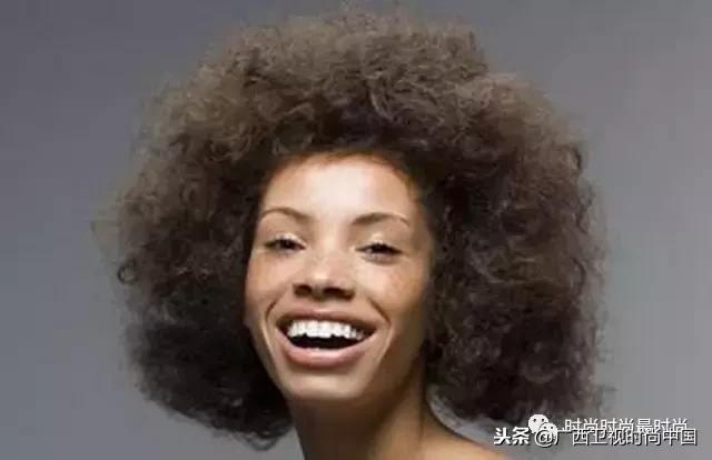 头发硬早上起来炸毛怎么办,头发硬老是炸毛该怎么办