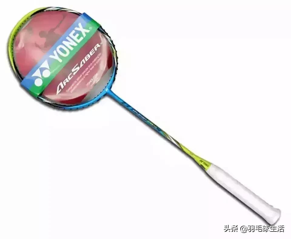 同款羽毛球拍价格差距为何很大,贵的羽毛球好吗