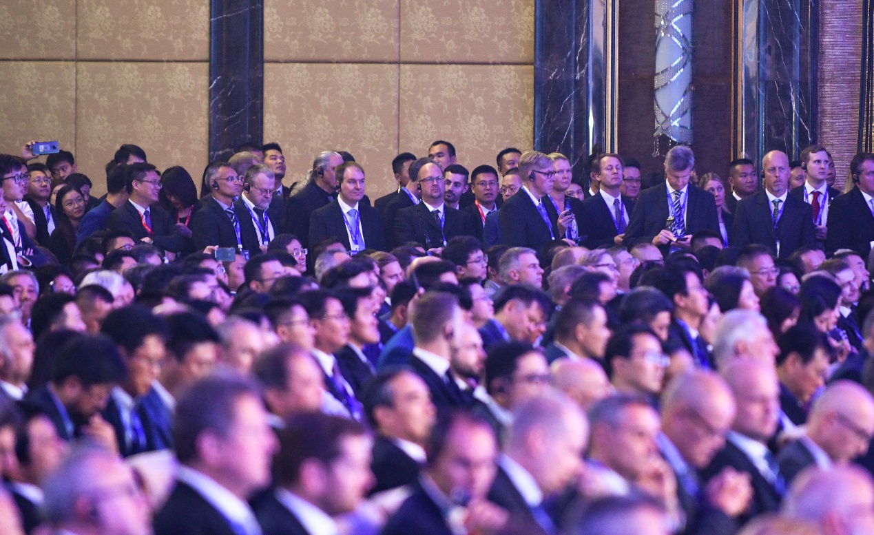 许家印30亿如何撬动3000亿,许家印三年投450亿