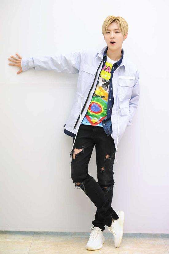 鹿晗演戏辛苦,鹿晗做练习生训练痛苦时视频