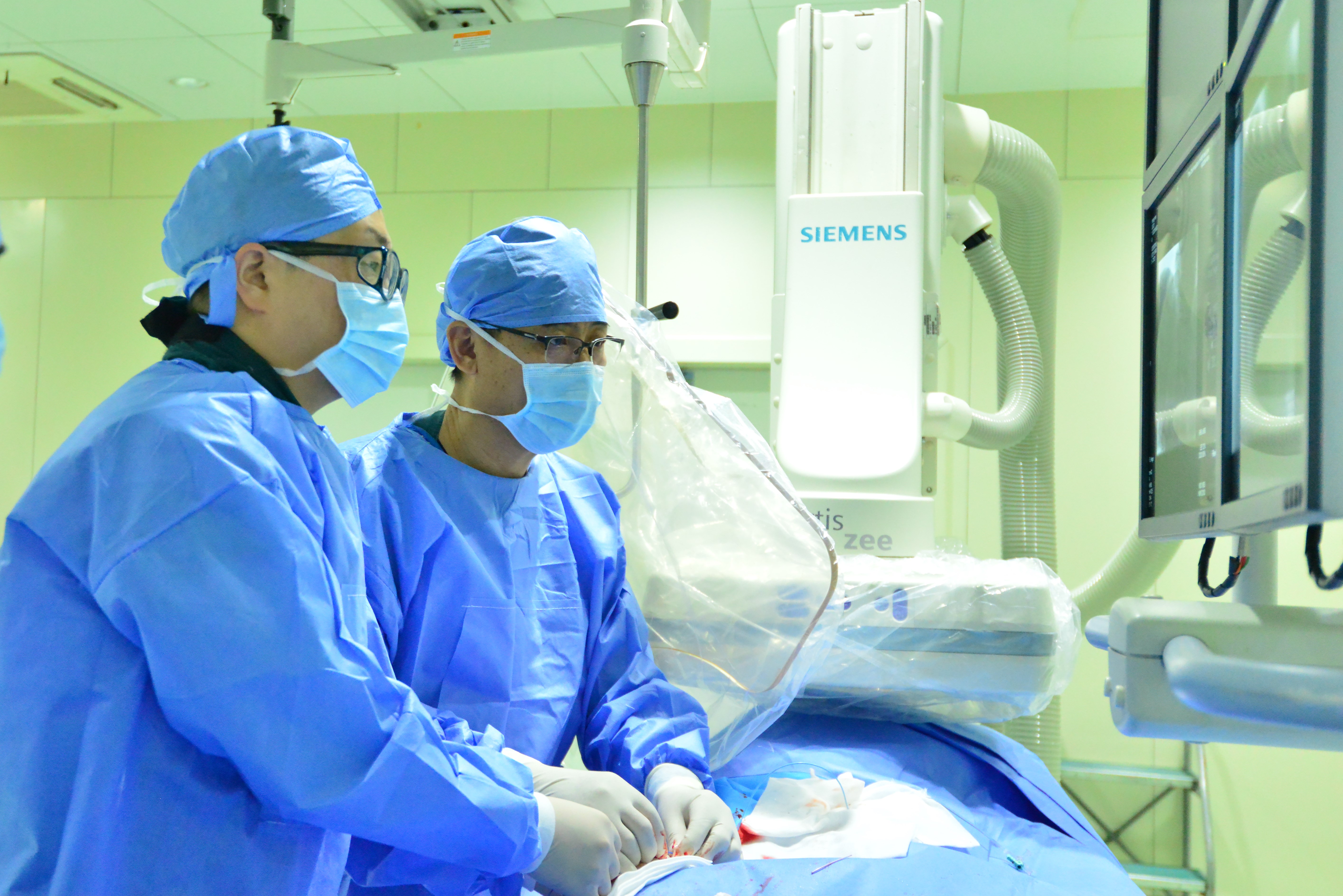 哈医大二院介入科专家,哈医大二院治肝权威教授