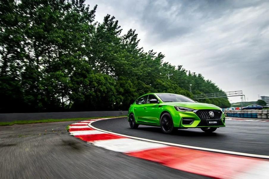 名爵6豪华版颜色改装效果图,名爵6自动trophy豪华版