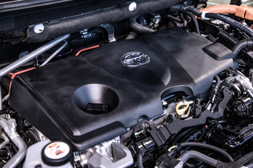 一汽丰田rav4荣放视频,全新rav4荣放户外宣传片