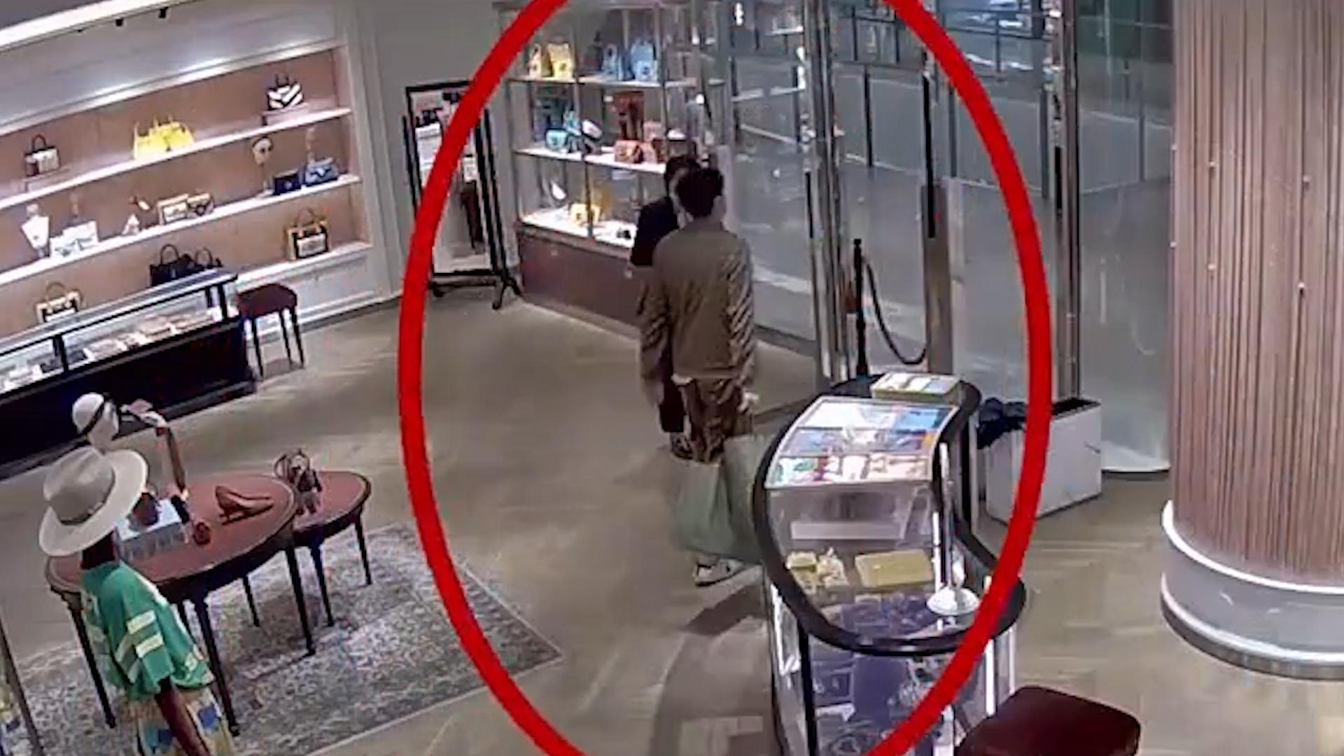 gucci偷换包包,gucci上海专卖店监守自盗