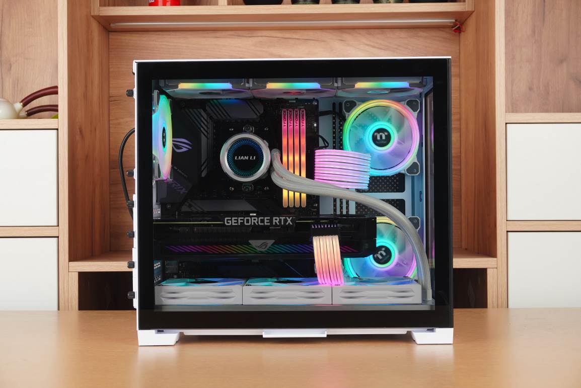 联力包豪斯mini机箱大小,联力包豪斯mini能横装吗