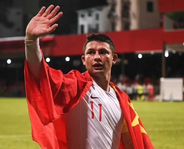 现役还能为国足出战的归化球员,2020为祖国加油披上战袍