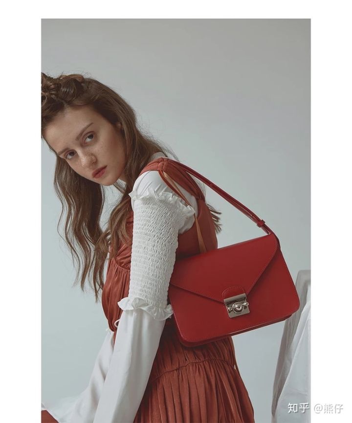 千元包包推荐轻奢20岁,千元小众包包推荐百搭平价
