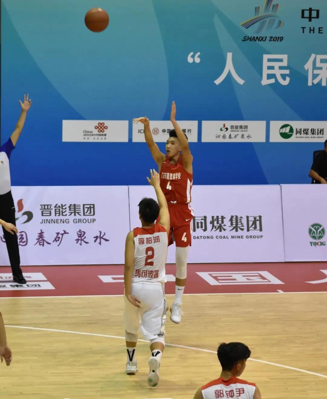 曾经以一己之力单挑法国后防线,曾经效力广东东莞cba篮球队的队员