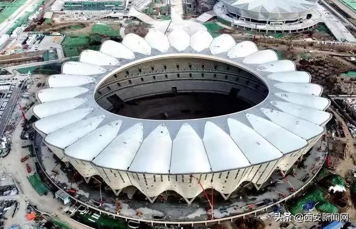 西安石榴花奥体中心,西安奥体中心长安花绽放