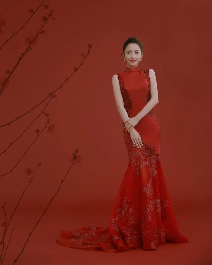 香奈儿佟丽娅同款口红,佟丽娅春节主持造型口红