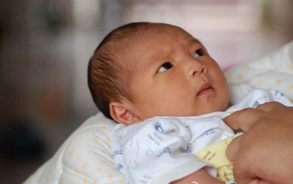 秋季宝宝护肤小技巧你get到了吗,宝宝秋季皮肤干燥用什么护肤品好