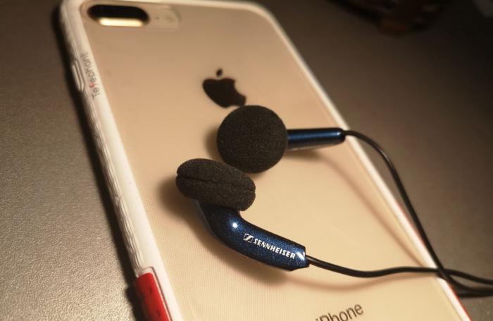 索尼e808耳机和森海mx500对比,苹果原装耳机和森海mx500哪个好