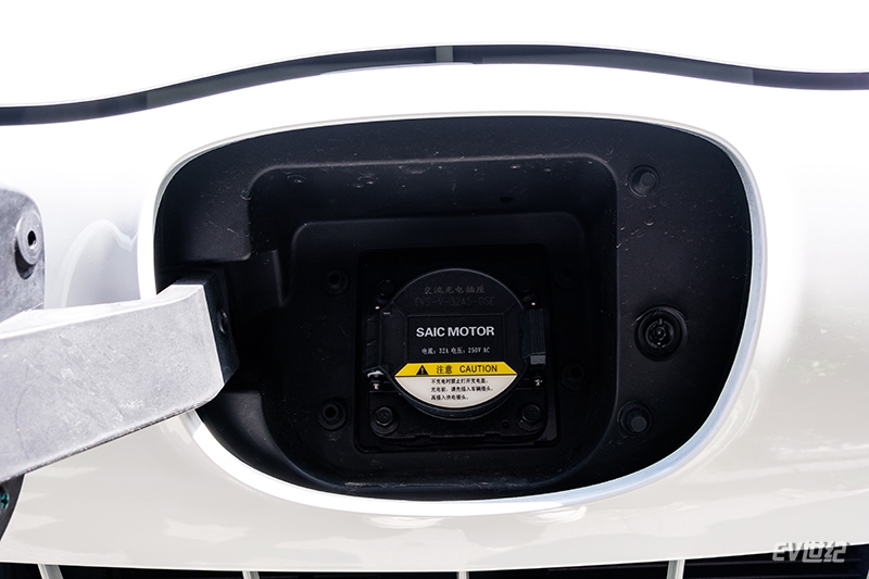 续航300km5万左右纯电车推荐快充,上汽科莱威新四座续航