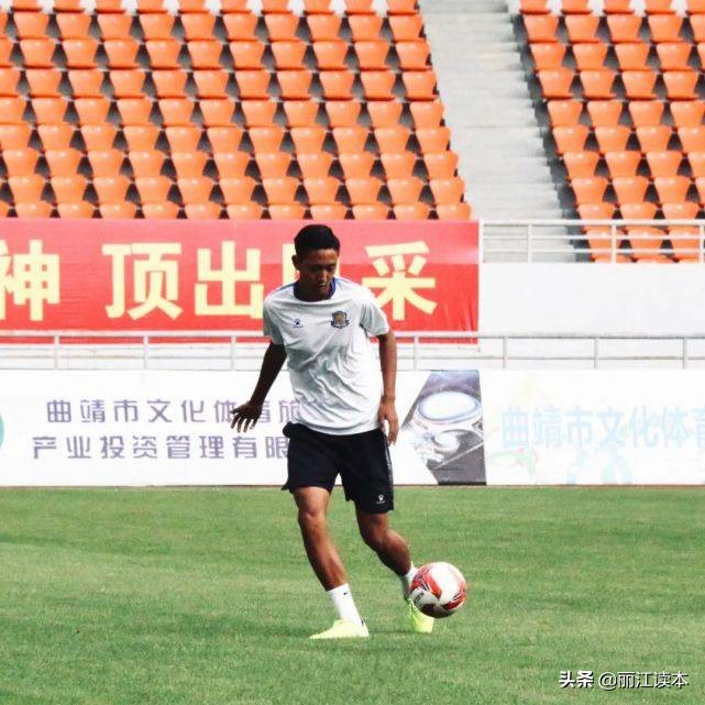 敢啸丽江歌曲完整版,2017届u19国青队大名单