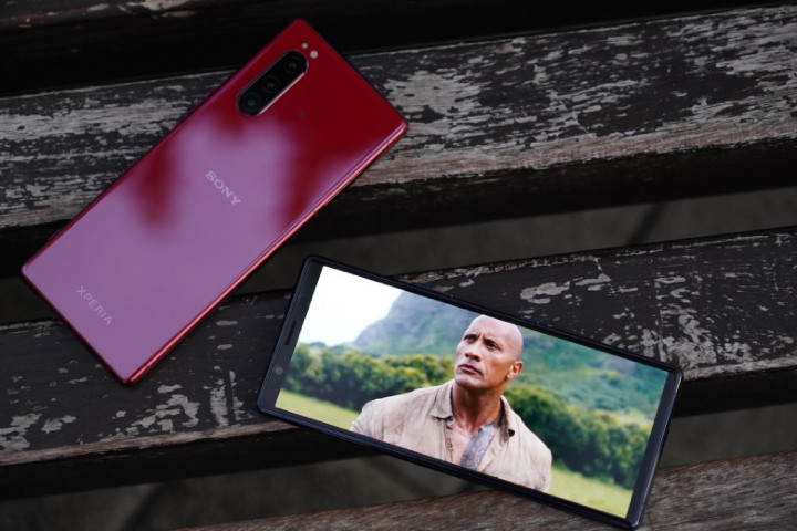 一部美到犯罪的手机，对不起，索尼已经很久没让我这么兴奋了