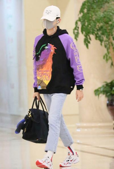 白敬亭同款拖地裤,白敬亭拖地裤同款