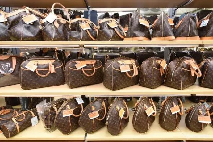 女生第一个入门名牌包怎么选,人生第一只名牌包怎么选