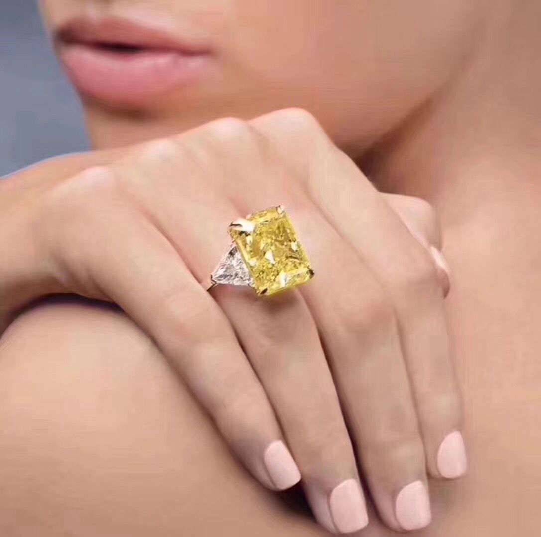 椭圆形黄钻戒指代表什么,黄色钻石含什么元素