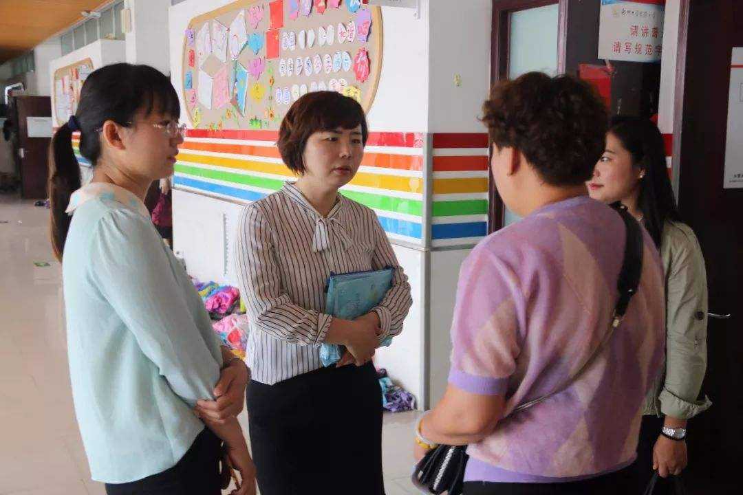 成绩好的孩子是怎么培养出来的,孩子学习自学好还是老师教的好