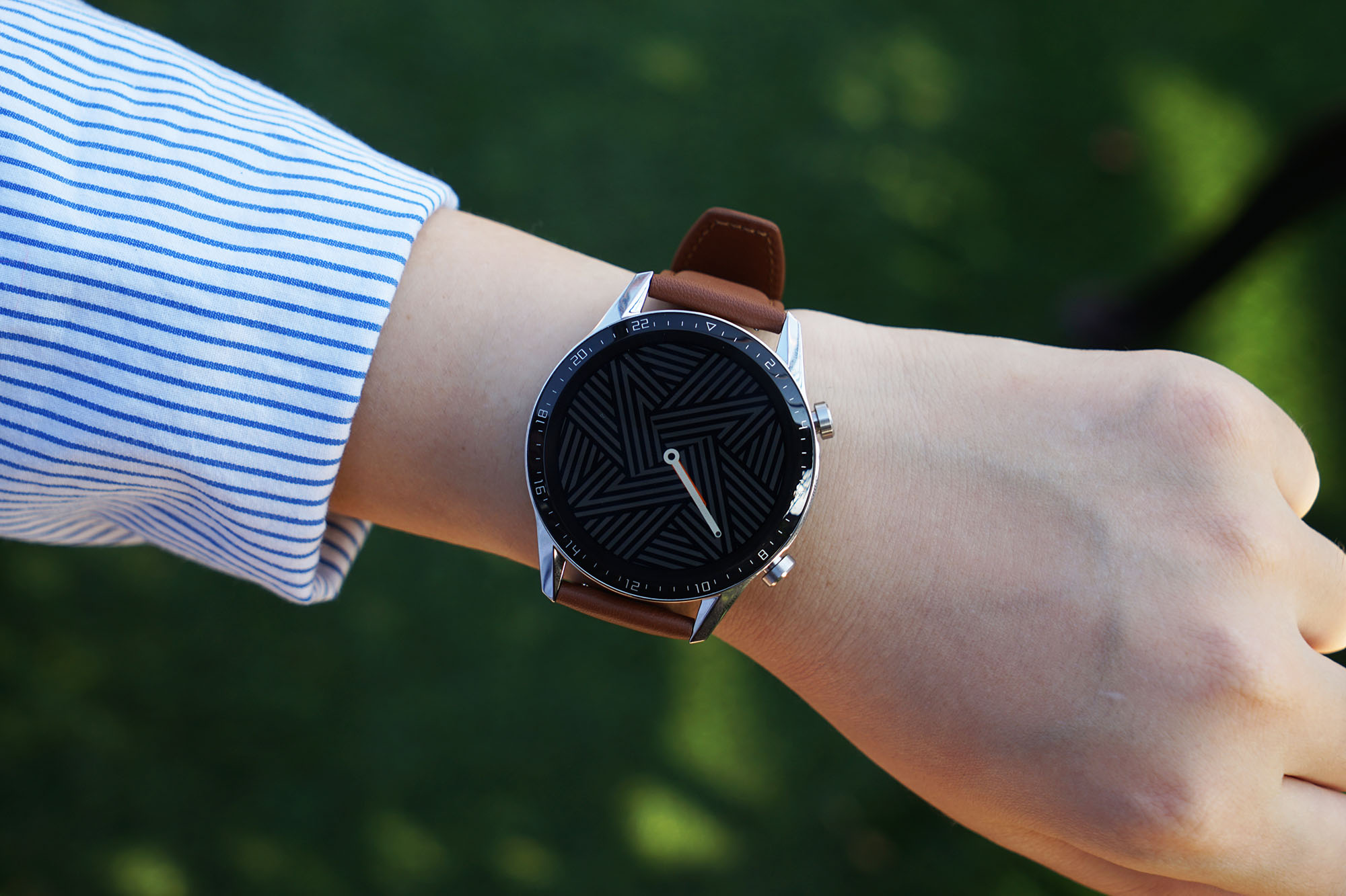 华为watchgt支持早搏测试吗,华为watchgt2e评测更年轻更运动