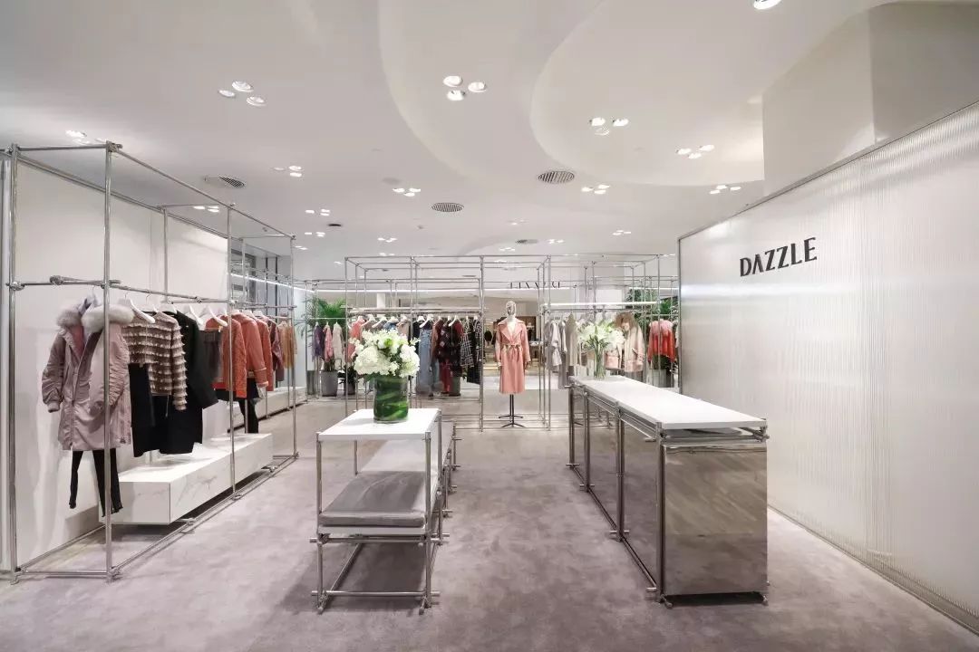 刘雯江疏影,江疏影刘雯同款服装品牌