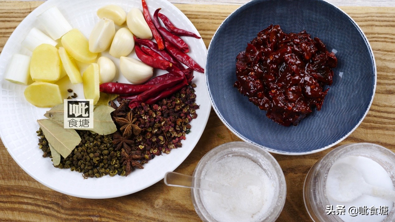 自家秘制麻辣鲜香小龙虾还可以吧,怎么做低成本麻辣小龙虾