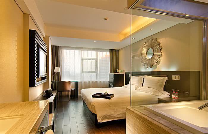 闇囨捈鏉ヨ鍏ㄥ満浜旀姌,浜斾竴閽滄儬闇囨捈鏉ヨ