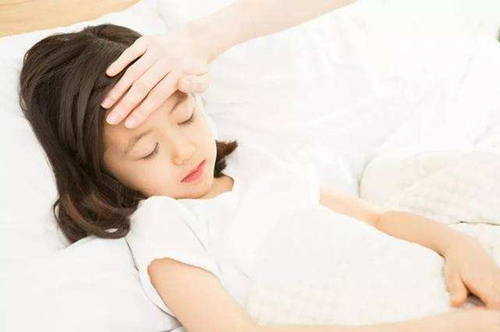 孩子生病吃黄桃罐头有用吗,宝宝生病了吃黄桃罐头就好为什么