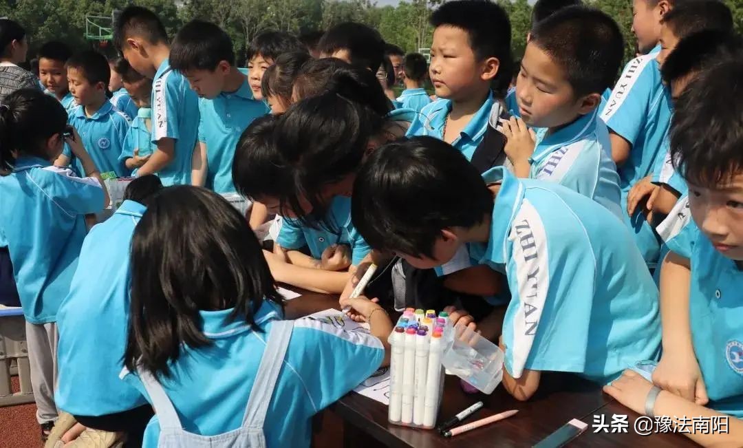 建党百年学校组织的迎七一活动,邓州市庆祝建党100周年活动选拔赛