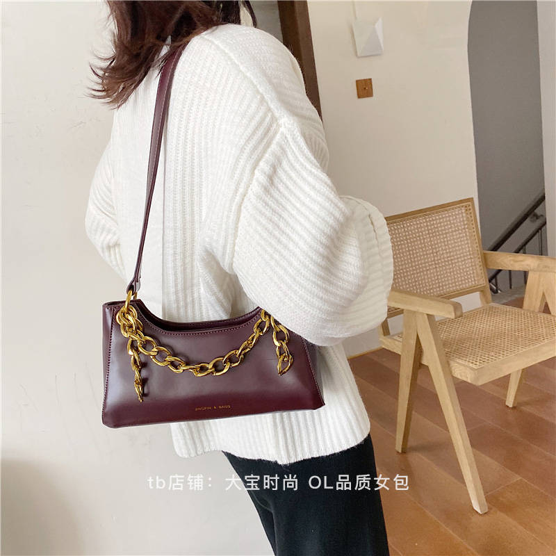 明星街拍包包香奈儿经典款,盘点街头出镜率最高的10款包包