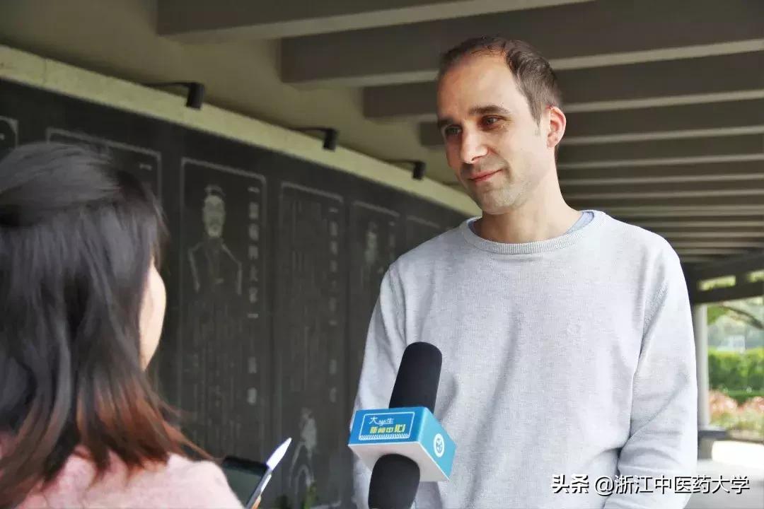 德国小伙爱中医成痴，13年孜孜不倦成“养生达人”